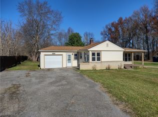 16182 Milton Ave, Lake Milton, OH 44429