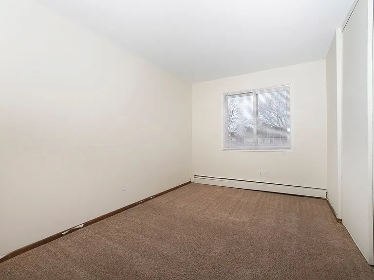 2600 Bryant Ave S — Photo 15