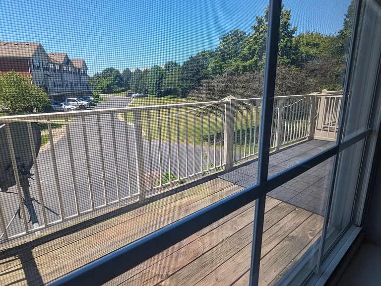 768 Lambert Ln — Photo 13