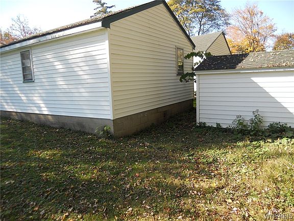 4th image of 17 Union St
