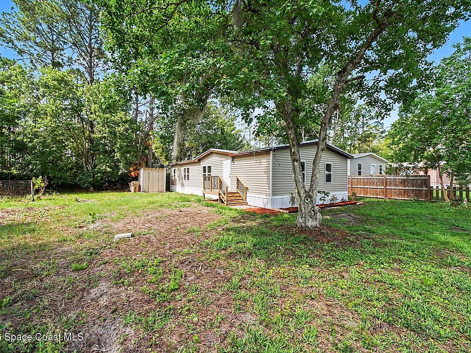 1st image of 24414 Maxwell St