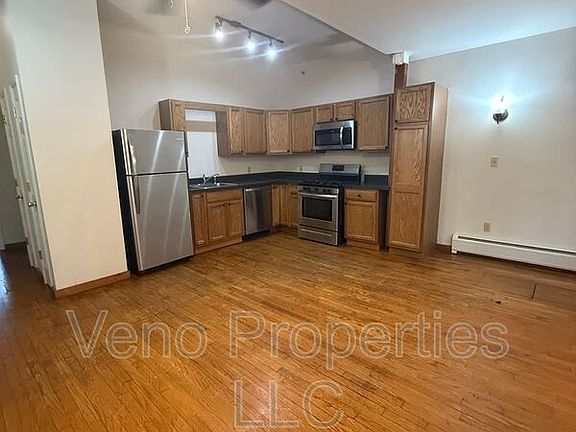 3rd image of 1 S Park St APT 1D