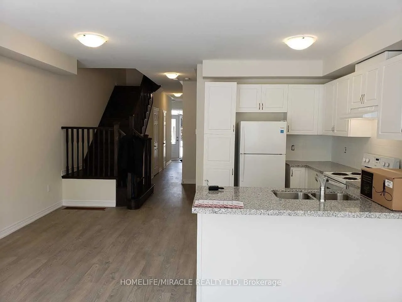 3 bed, $3,000 — Photo 3
