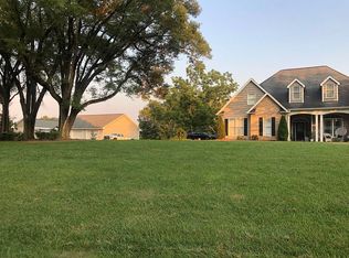 2235 East Rd, Walnut Cove, NC 27052