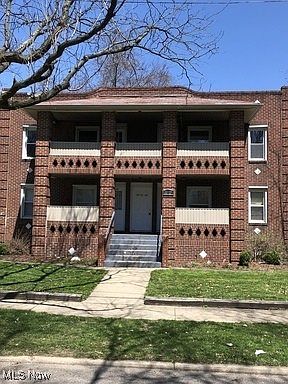 1st image of 120 & 122 Grand Ave