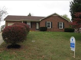 413 Crabtree Cir, Clarksville, TN 37040