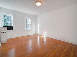 22-33 19th St #2, Astoria, NY 11105