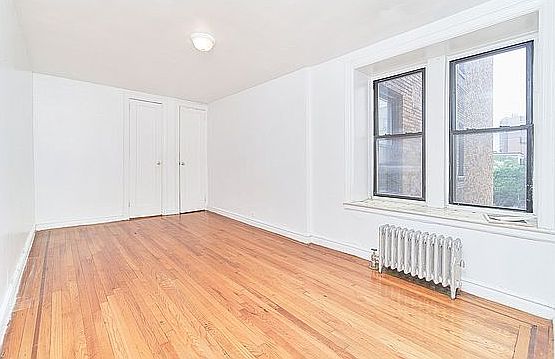 3rd image of 2201 Amsterdam Ave APT 4F
