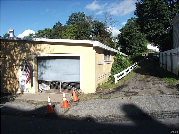 4th image of 110 W Main St