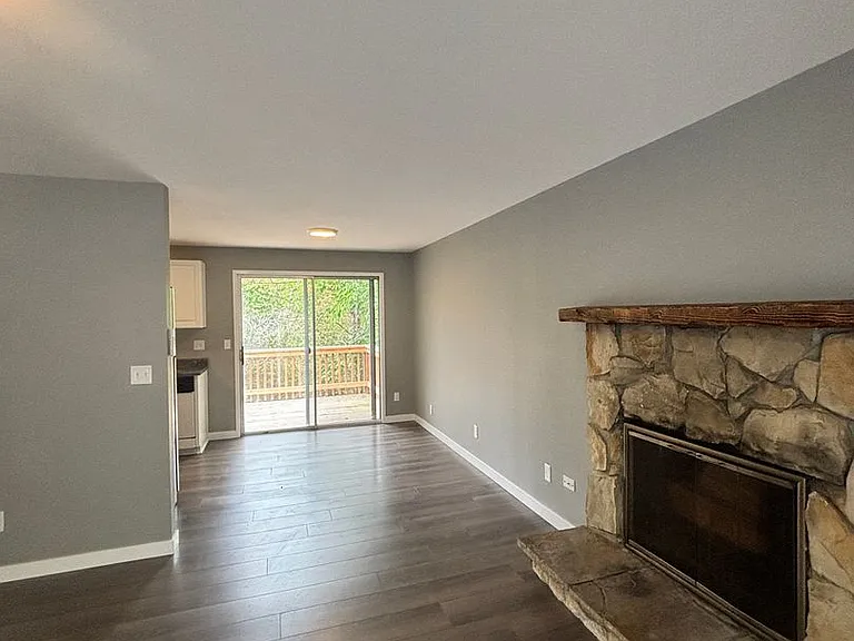 3550-3554 SW Beaverton Hillsdale Hwy — Photo 3
