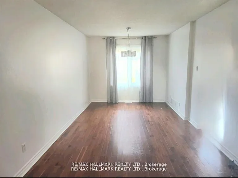 71 Ecclestone Dr #UPPER — Photo 6