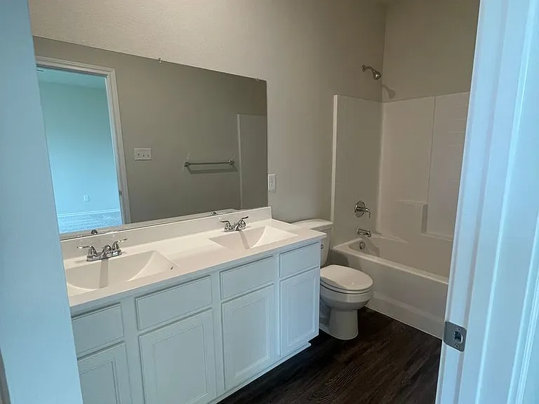 110 S Rainbow Dr — Photo 13