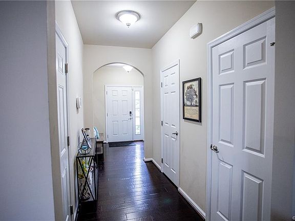 5th image of 8103 Barrowden Ct