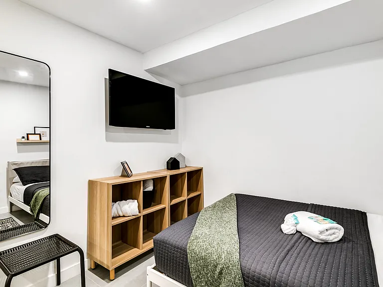 3147 SW 17th St #5 — Photo 5