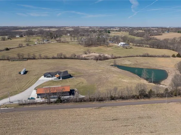 7300 SE 80th Rd, Saint Joseph, MO 64507