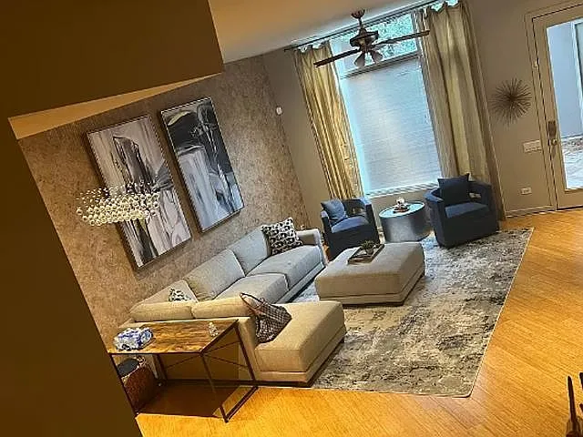 18 W Georgia Ave — Photo 4