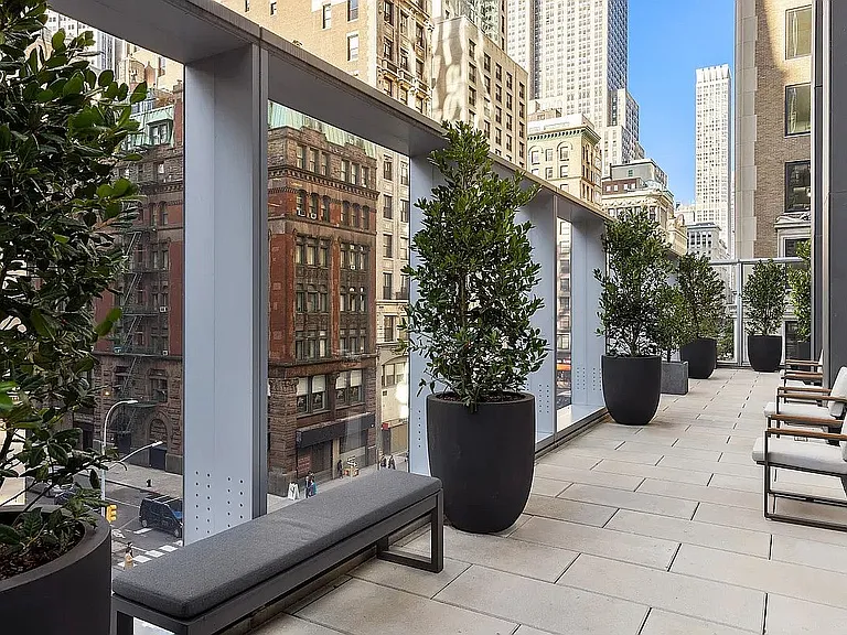 277 5th Ave #33B — Photo 31