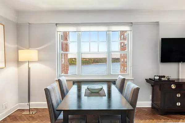 Sold by Compass | media 8