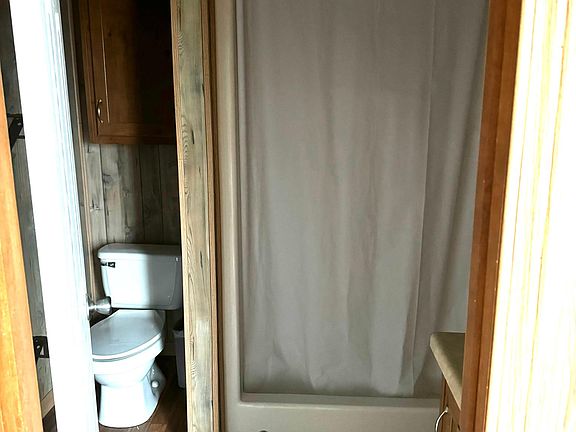 2nd image of 104 Dax Rd