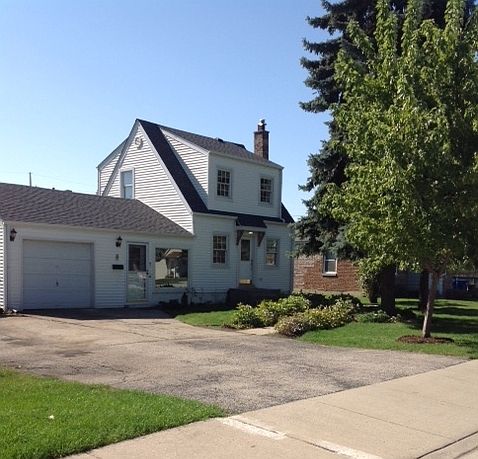 1st image of 31 Parkview Dr
