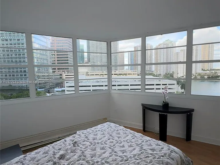 825 Brickell Bay Dr #847 — Photo 7