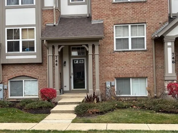 744 June Ter, Lake Zurich, IL 60047