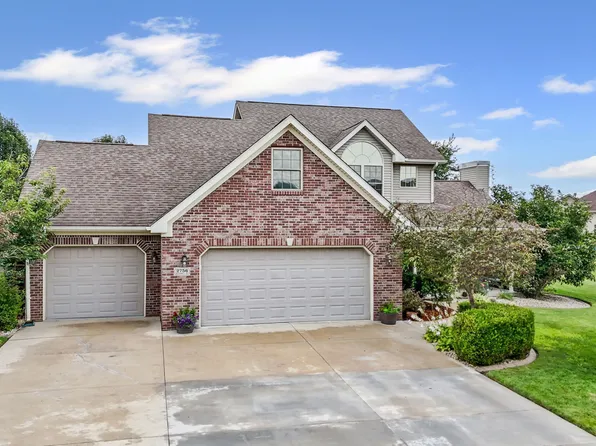 2756 Bluebell Ct E, Columbus, IN 47201