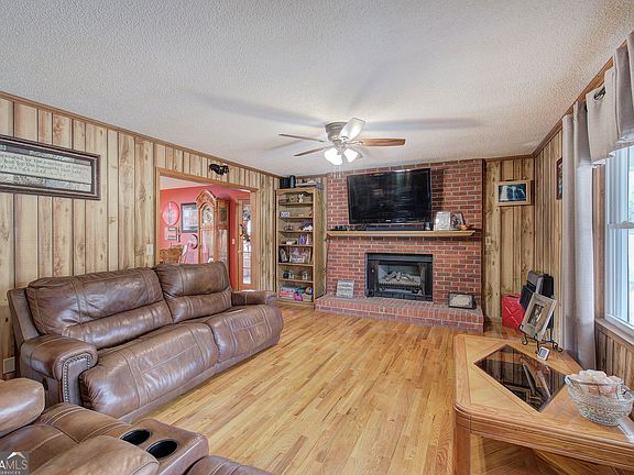 5th image of 452 Terry White Rd