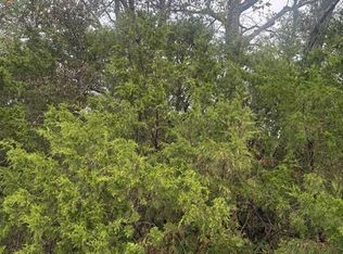 2 Hilltop Dr, Washington, MO 63090