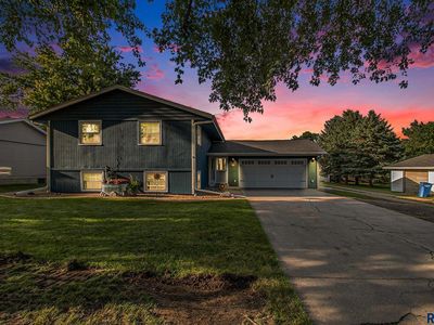 1012 NW 6th St, Madison, SD, 57042