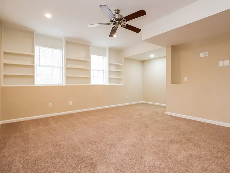 3885 Dollar Cir — Photo 8