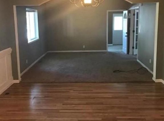4th image of 1203 Lincoln Way