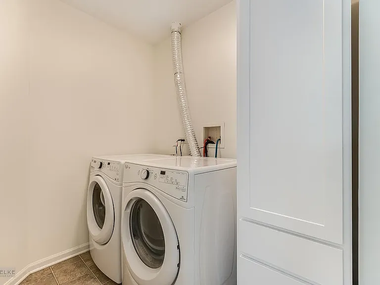3220 Cool Springs Ct — Photo 11