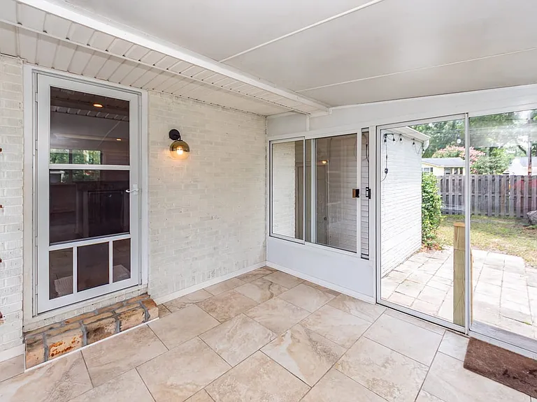 343 Cessna Ave — Photo 70