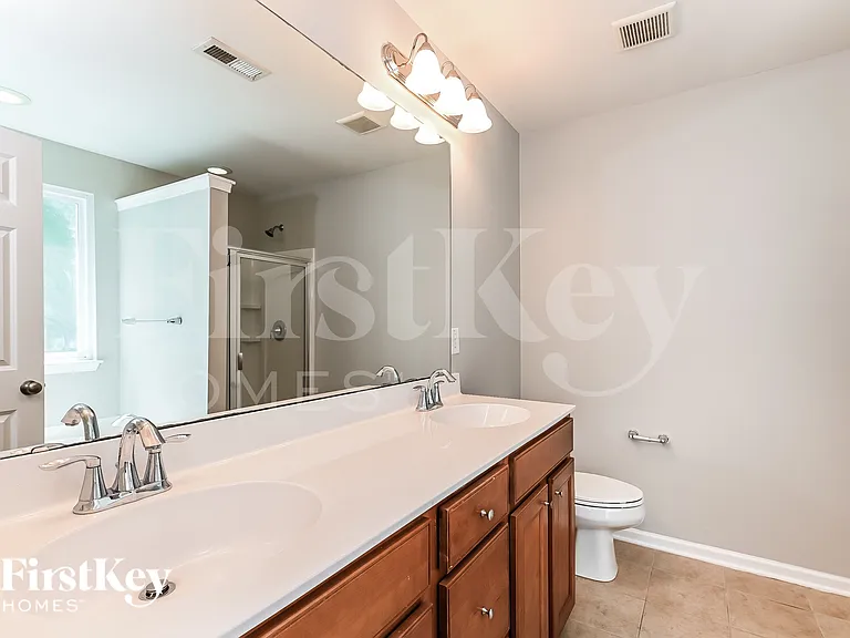 372 Sanctuary Park Dr — Photo 11