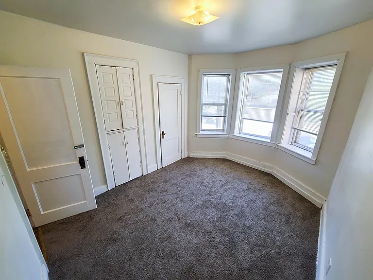 678 W Forest Ave #301 — Photo 4