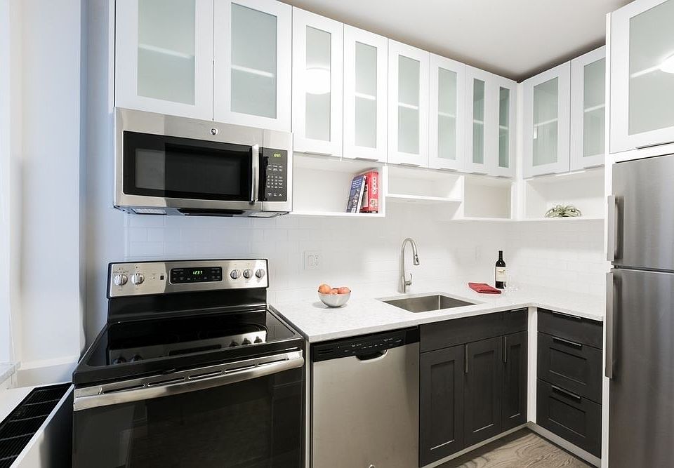 1st image of 50 W 34th St APT 6A14