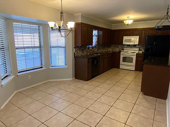 5th image of 7942 Hearne Dr