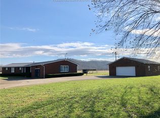 424 Ashton Upland Rd, Ashton, WV 25503