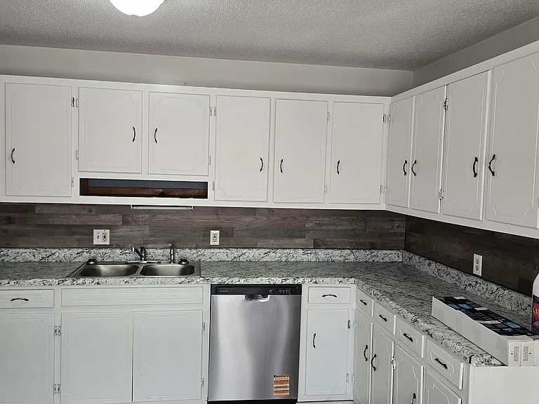 401 Pecan St — Photo 9