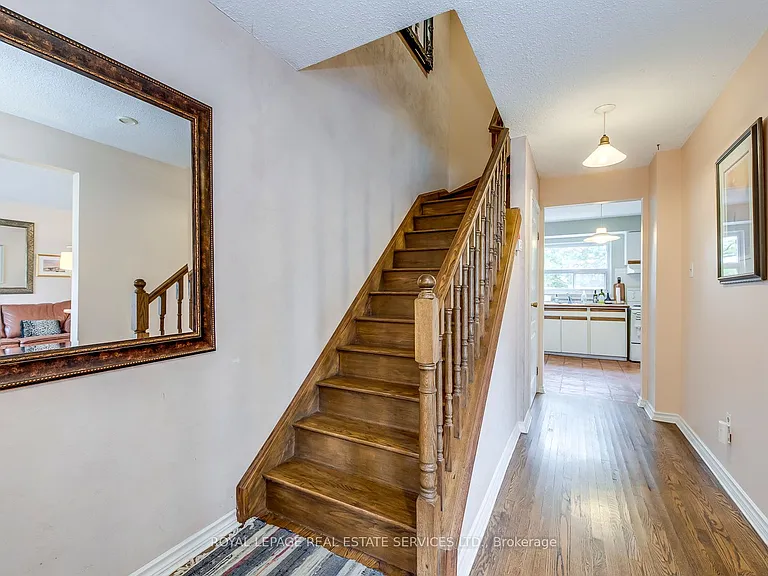 1055 Shawnmarr Rd #202 — Photo 22