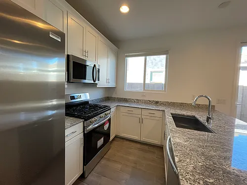 3315 S Piedra Photo 1