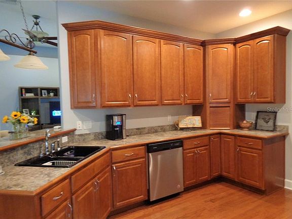 3rd image of 31810 Dahlia Ct