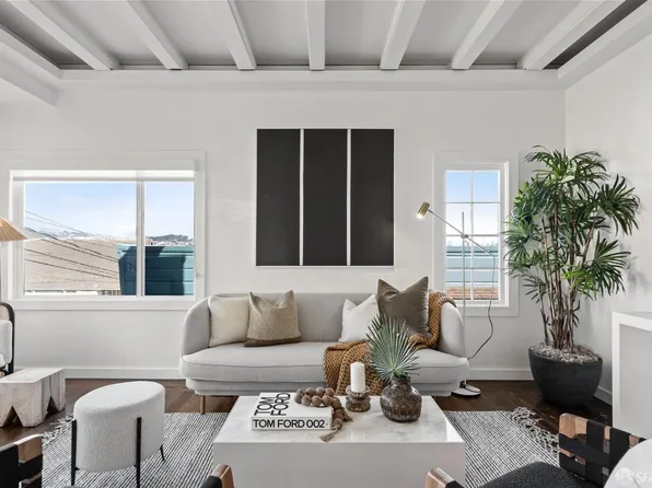 655 Goettingen St, San Francisco, CA 94134