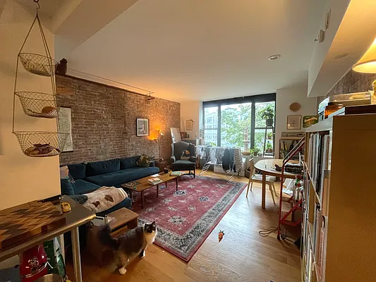 Rented by CCM Property Management LLC | media 27