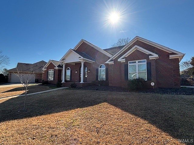 2nd image of 1439 Greystone Dr