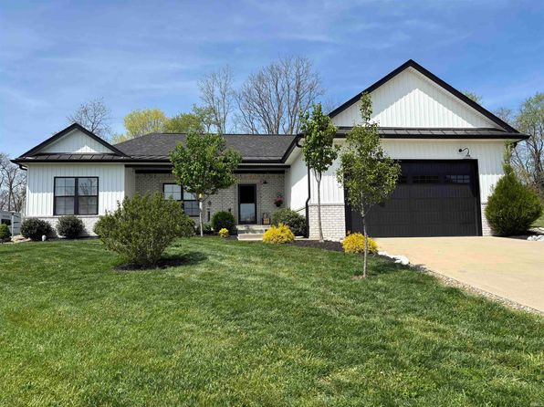 1017 Webb St, Salem, IN 47167
