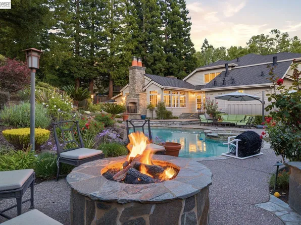 2962 Deer Meadow Dr, Danville, CA 94506