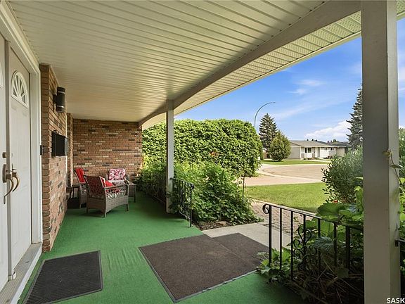 2nd image of 225 Clearwater COURT
