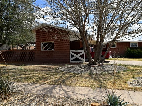 3rd image of 201 New Mexico Dr
